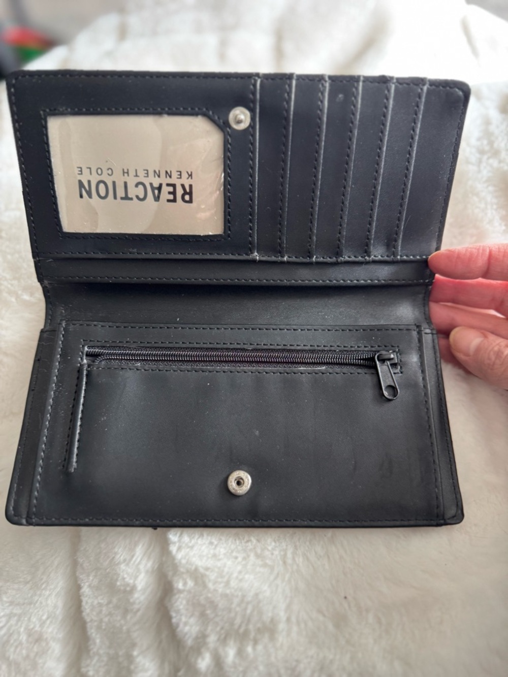 Kenneth Cole Reaction Black Textured Continental Wallet - Picture 2 of 2